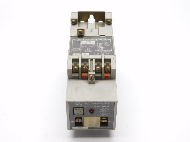 ALLEN BRADLEY 700-RTR00N000A1 SER. B 110-120VAC 30A .2-8S UNMP