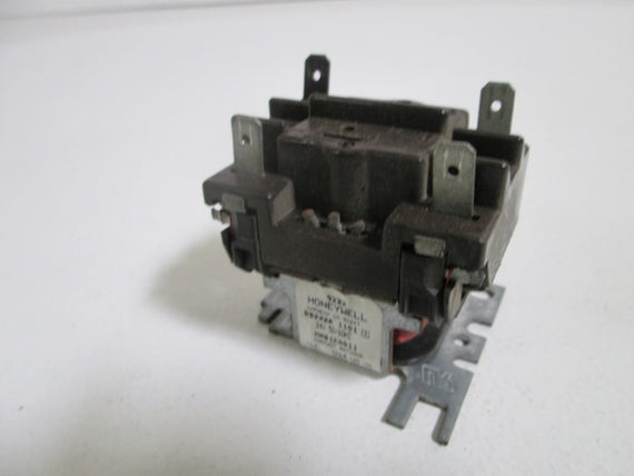 HONEYWELL RELAY R8222A 1101 *USED*