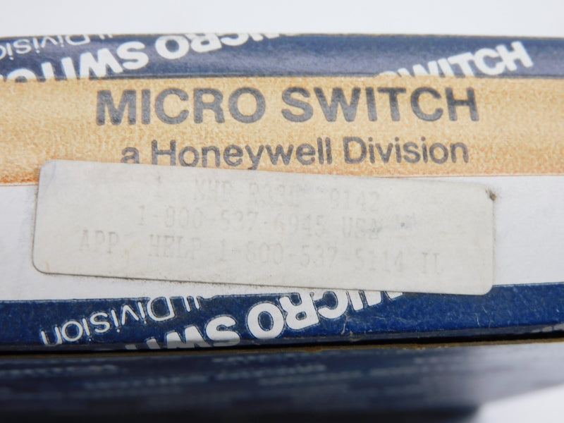 MICRO SWITCH MHP-R33L 10-30VDC NSMP