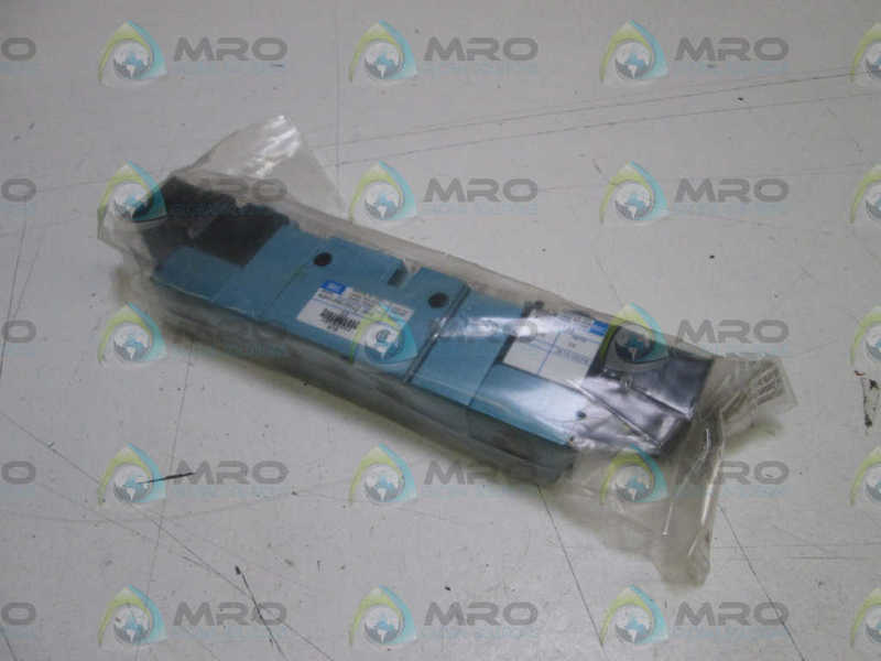 MAC 825C-PM-591JJ-552 SOLENOID VALVE *USED*