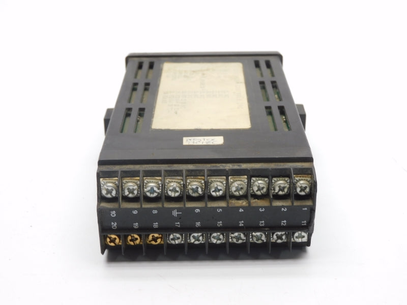 EUROTHERM CONTROLS 847/D1/0/R1/0/0/QLS/(AJGF305)/C UNMP