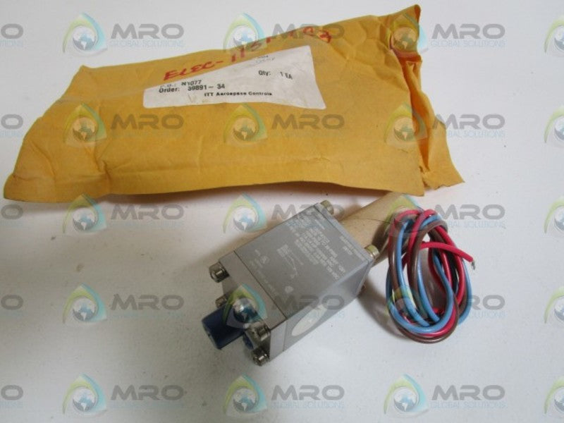 ITT PRESSURE SWITCH 130P42C3 *NEW NO BOX*