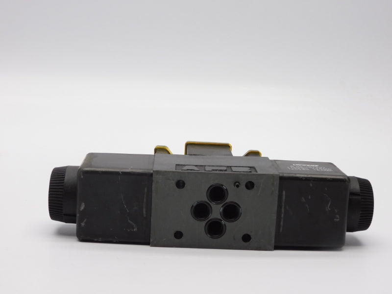 VICKERS DG4V36CMFPA5WB560 110/120V 5000PSI NSNP