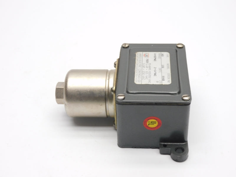 UNITED ELECTRIC J6D-136 250VAC 15A 0-50"WC NSNP