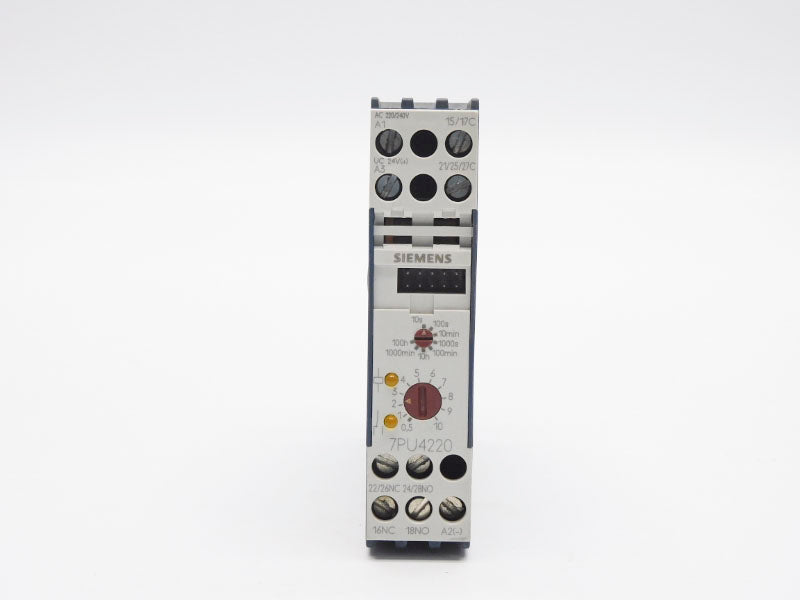 SIEMENS 7PU4220-2BN20 220/240VAC 3A 10S-100H (AS PICTURED) UNMP