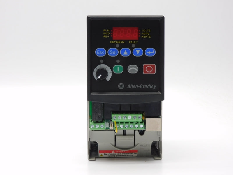 ALLEN BRADLEY 22A-B8P0N104 SER. A F/W 6.01 180-264V 8.0A NSMP