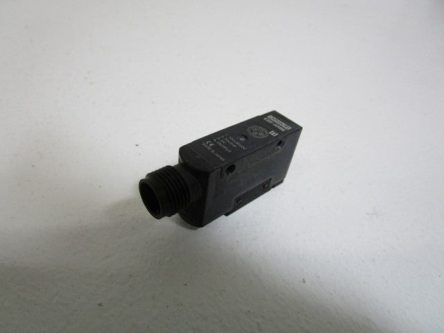 OMRON SENSOR E3S-AR86 *USED*