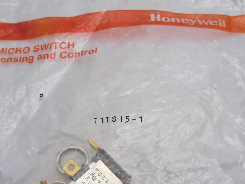 HONEYWELL 11TS15-1 277VAC 15A NSMP