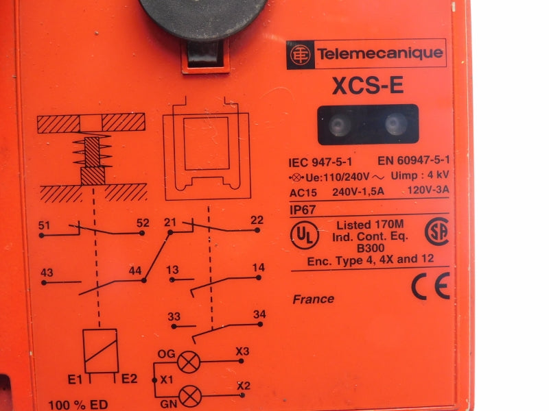TELEMECANIQUE XCS-E5533 240V 3A (NO KEY) NSNP