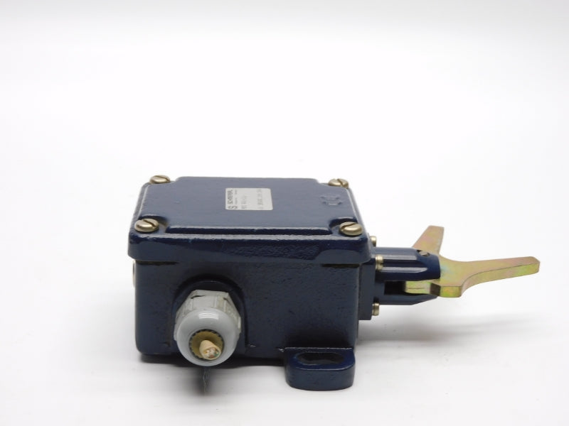 SCHMERSAL M2C441-11Y 380VAC 16A UNMP
