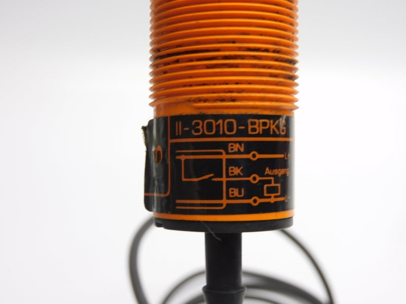 IFM EFECTOR II-3010-BPKG 10-55VDC UNMP