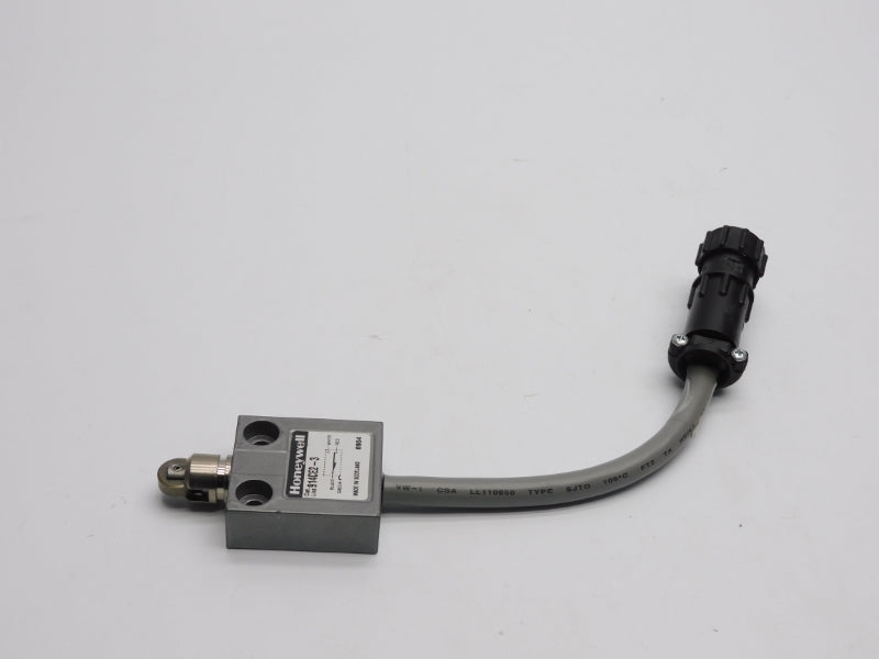 HONEYWELL 914CE2-3 250VAC 5A (AS PICTURED) NSNP