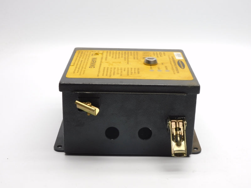 BANNER ENGINEERING MGCA-4A 115/230VAC 4A (NO KEY) UNMP