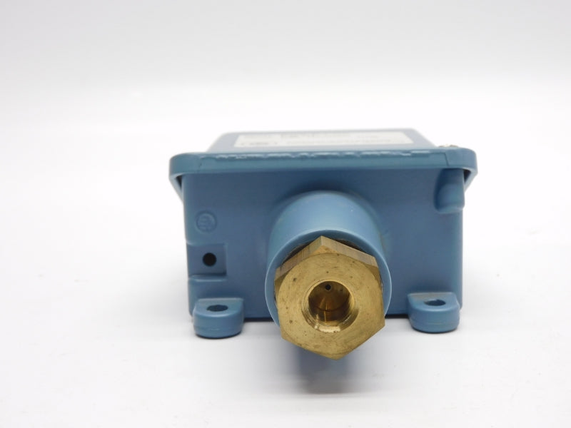 KOENIG-PRETEMPCO KPH100-30-D-1010 125/240VAC 10A 5-30PSI NSNP