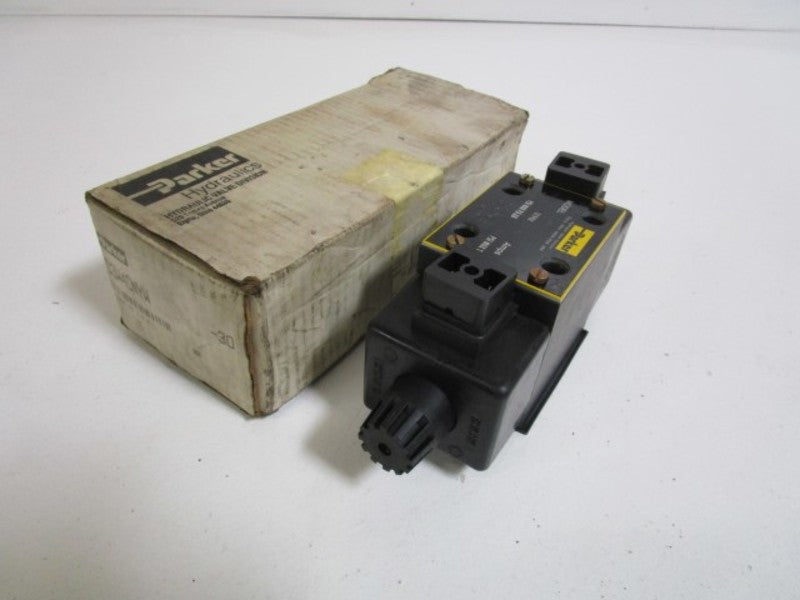 PARKER D3W4CNYW 110-120V 0.72-0.75A 5000PSI *NEW IN BOX*