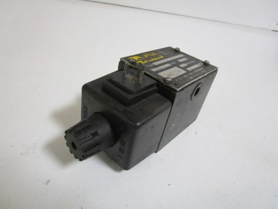 PARKER D3W4CNYW 110-120V 0.72-0.75A 3000PSI *AS IS*