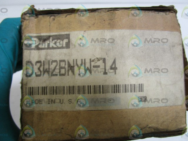 PARKER DIRECTIONAL CONTROL VALVE D3W2BNYW-14 *NEW IN BOX*