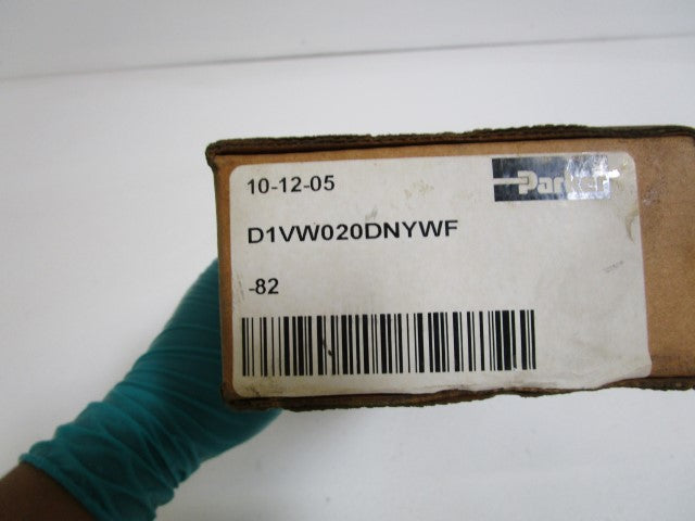PARKER DIRECTIONAL CONTROL VALVE D1VW020DNYWF-82 *NEW IN BOX*