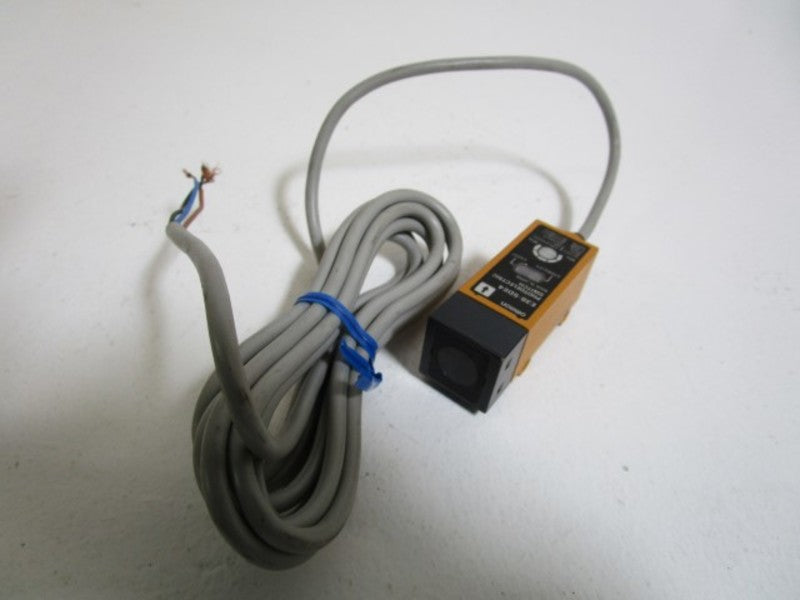 OMRON PHOTOELECTRIC SWITCH E3S-5DE4 *USED*