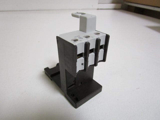 KLOCKNER MOELLER EZ00 OVERLOAD RELAY ACESSORY  * NEW NO BOX*