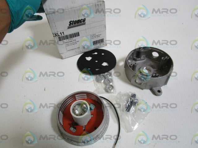 STONCO CEILING MOUNT ADAPTOR W/BOX VCXL11 *NEW IN BOX*