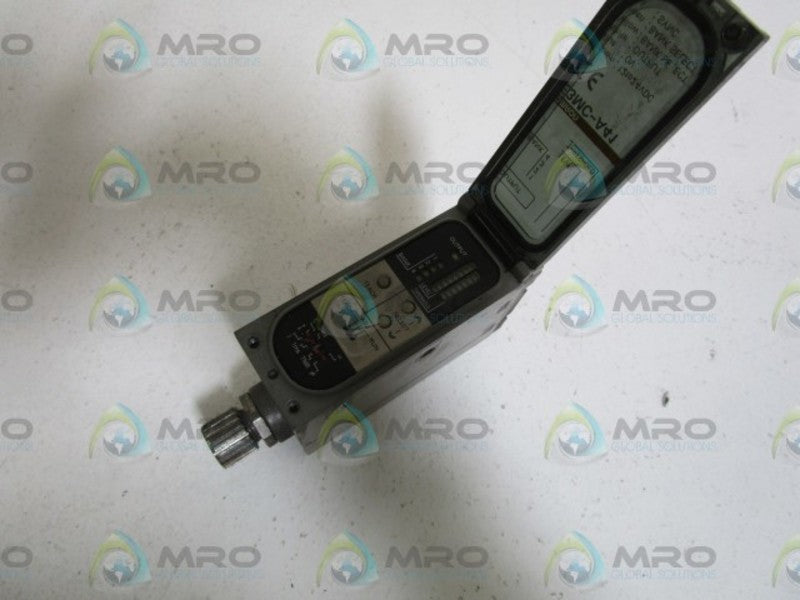 OMRON PHOTOELECTRIC SWITCH E3MC-A41 *USED*