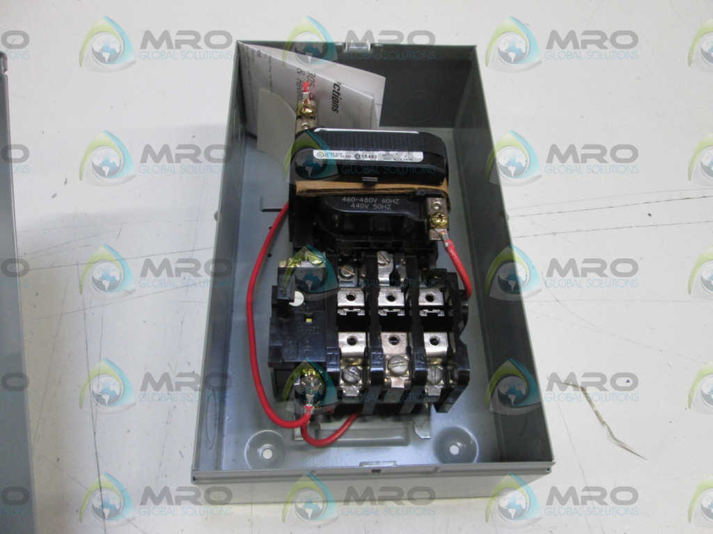 GENERAL ELECTRIC MAGNETIC STARTER CR306C104 *NEW IN BOX*