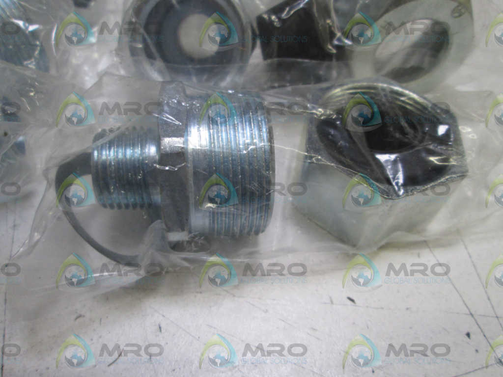 LOT OF 8 CROUSE-HINDS 1/2" CORD AND CABLE FITTING CGB196 *NEW IN BOX*