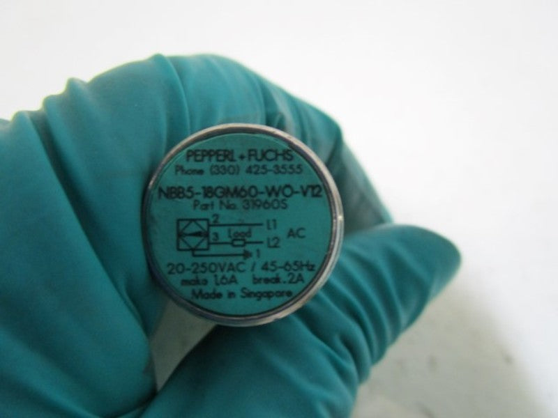PEPPERL+FUCHS NBB5-18GM60-WO-V12 PROXIMITY SENSOR *USED*