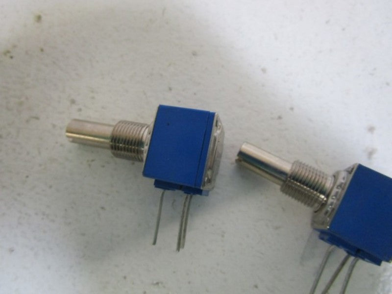 LOT OF 2 BOURNS POTENTIOMETER 81A1AB28A13 *NEW NO BOX*