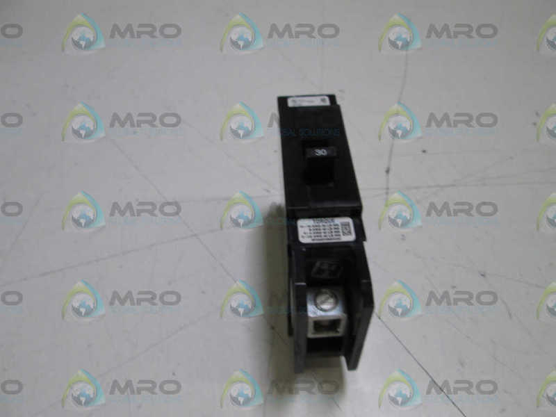 CUTLER HAMMER GHB1030 CIRCUIT BREAKER * NEW IN BOX *