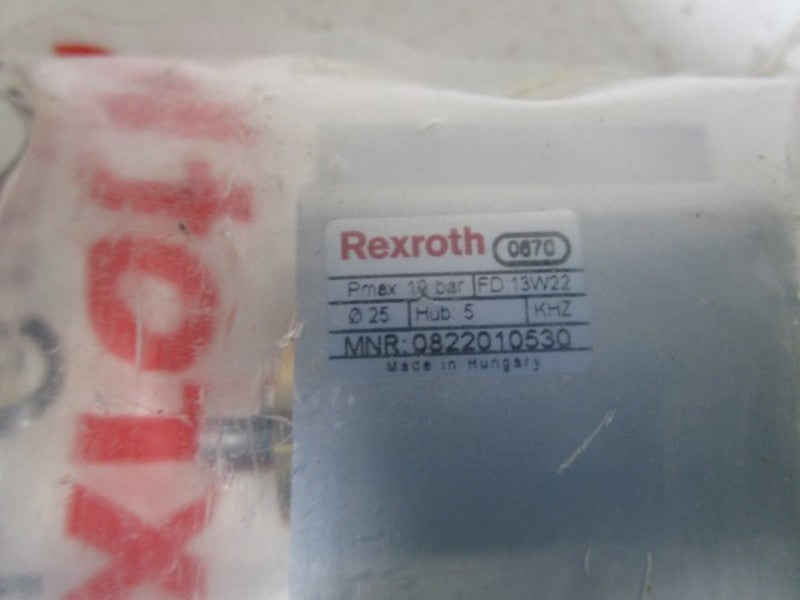 REXROTH CYLINDER 0822010530 *NEW IN FACTORY BAG*