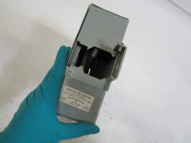 GENERAL ELECTRIC FEED-IN BOX DFCB422 *USED*