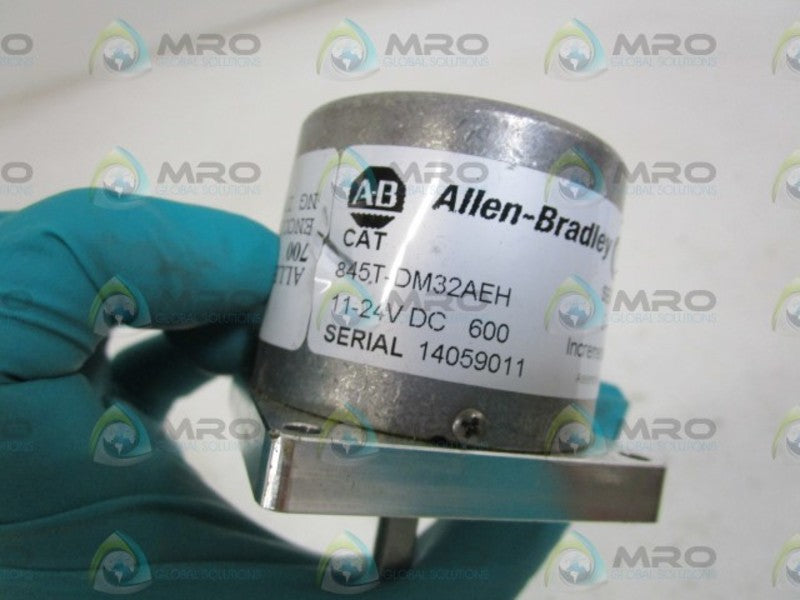 ALLEN BRADLEY ENCODER 845T-DM32AEH SER. B * NEW NO BOX *