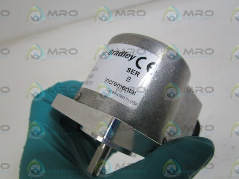 ALLEN BRADLEY ENCODER 845T-DM32AEH SER. B * NEW NO BOX *