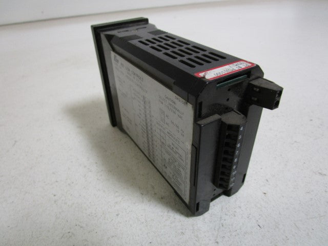 RED LION CONTROLLER PCU11000 *USED*