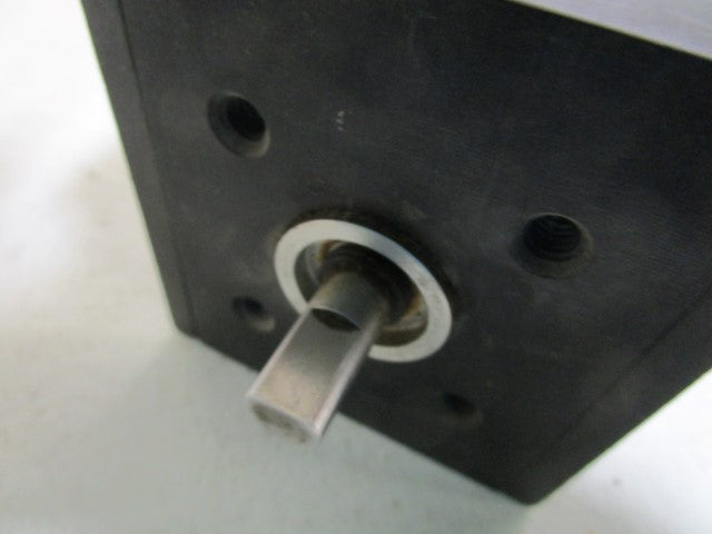 RED LION SHAFT ENCODER 4700600 *USED*