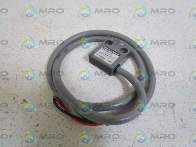HONEYWELL 914CE1-3A LIMIT SWITCH *USED*