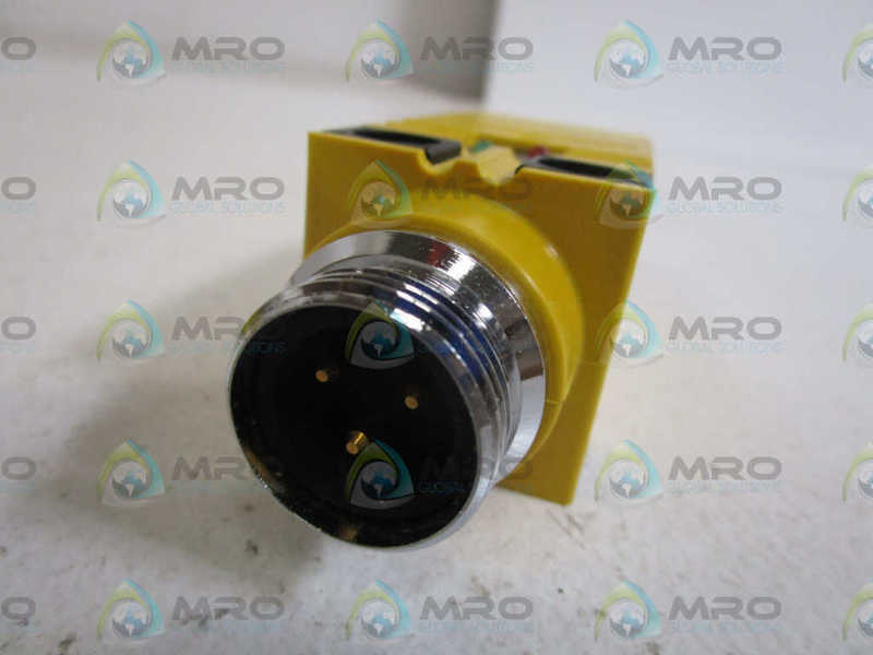 TURCK PROXIMITY SENSOR 3-400MA Bi10F-Q34-ADZ30X2-B1131/S34 *NEW IN BOX*