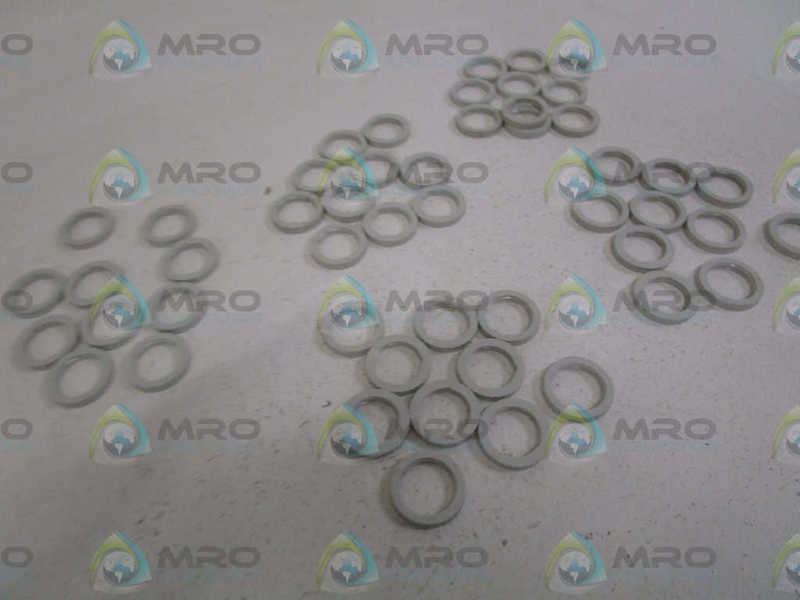 LOT OF 50 CLIPSAL SCREWED LOCK RINGS 260/25 *NEW IN BOX*