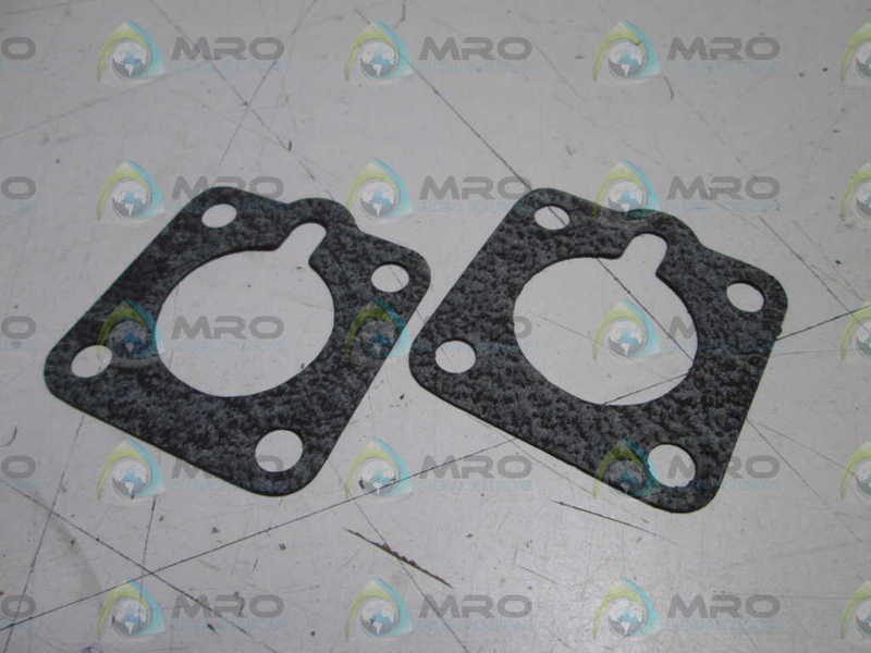 LOT OF 2 WARREN-RUPP GASKET END CAP 360-010-425 NSNP