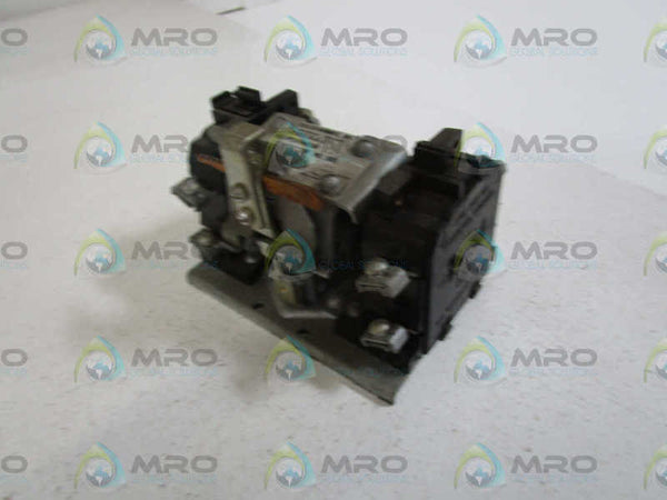 CUTLER-HAMMER 805 CONTACTOR 9560H410A (AS PICTURED)  UNMP
