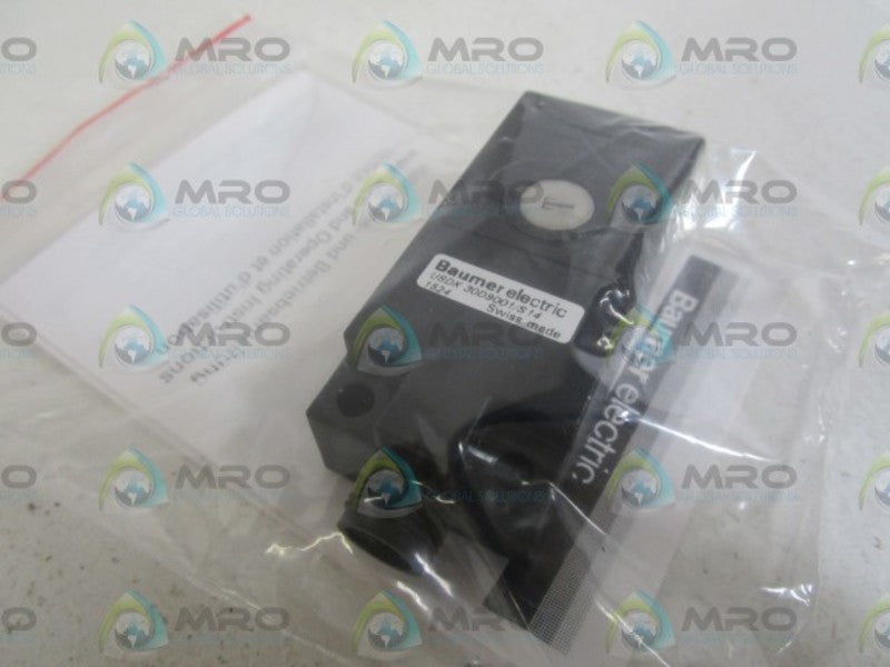 BAUMER ULTRASONIC SENSOR USDK30D9001/S14 * NEW IN BAG