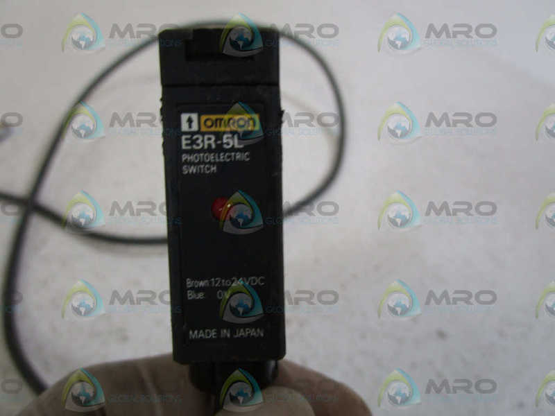 OMRON PHOTOELECTRIC SWITCH E3R-5L *USED*