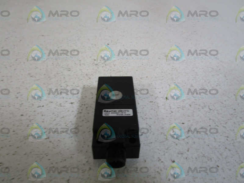 BAUMER ULTRASONIC SENSOR USDK30D9001/S14  NSNP