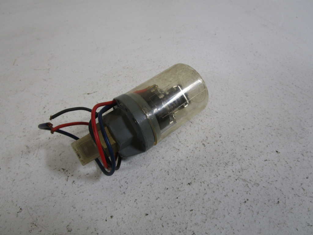SANWA DENKI PRESSURE SWITCH SPS-8TP *USED*