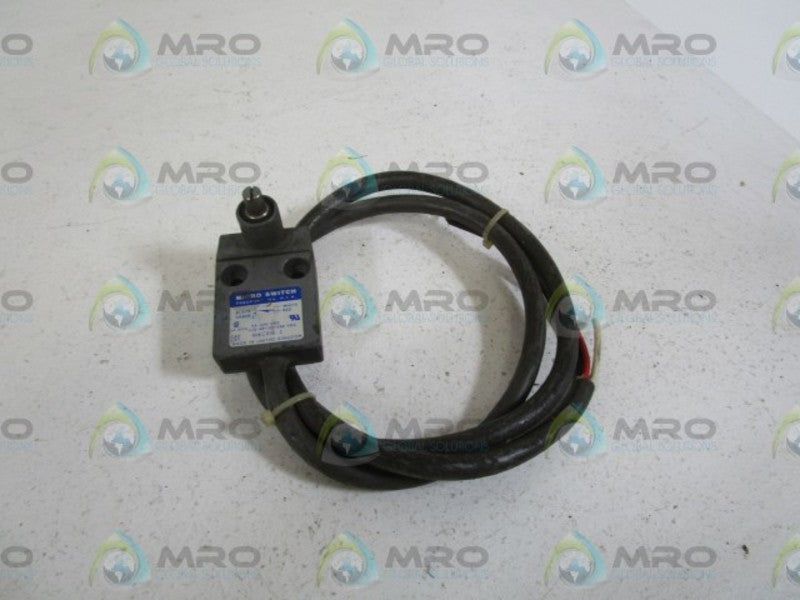 MICRO SWITCH 914CE16-3 LIMIT SWITCH *USED*