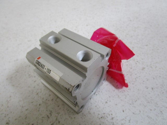 SMC CYLINDER CDQ2A32-15D *NEW NO BOX*
