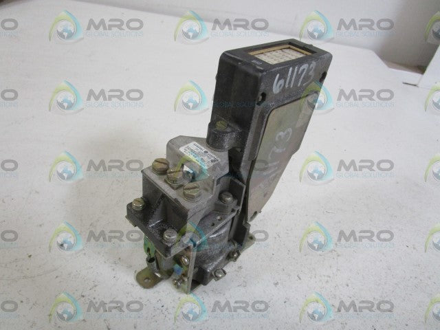 GENERAL ELECTRIC DC CONTACTOR DS303A-3A01GXA002 *NEW NO BOX*