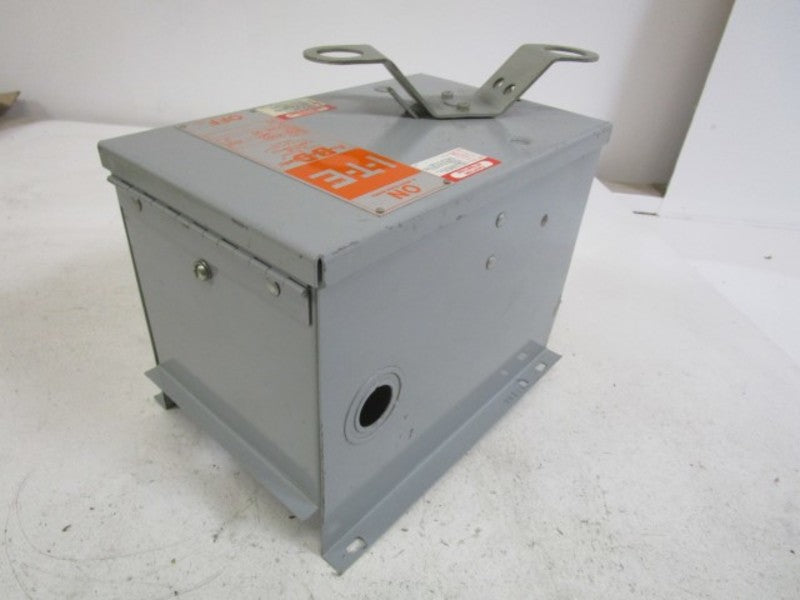 I-T-E PLUG-IN FUSIBLE SWITCH BOS 14351-J *USED*